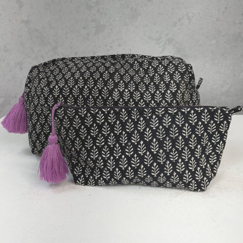 Lois Navy Toiletry Bag