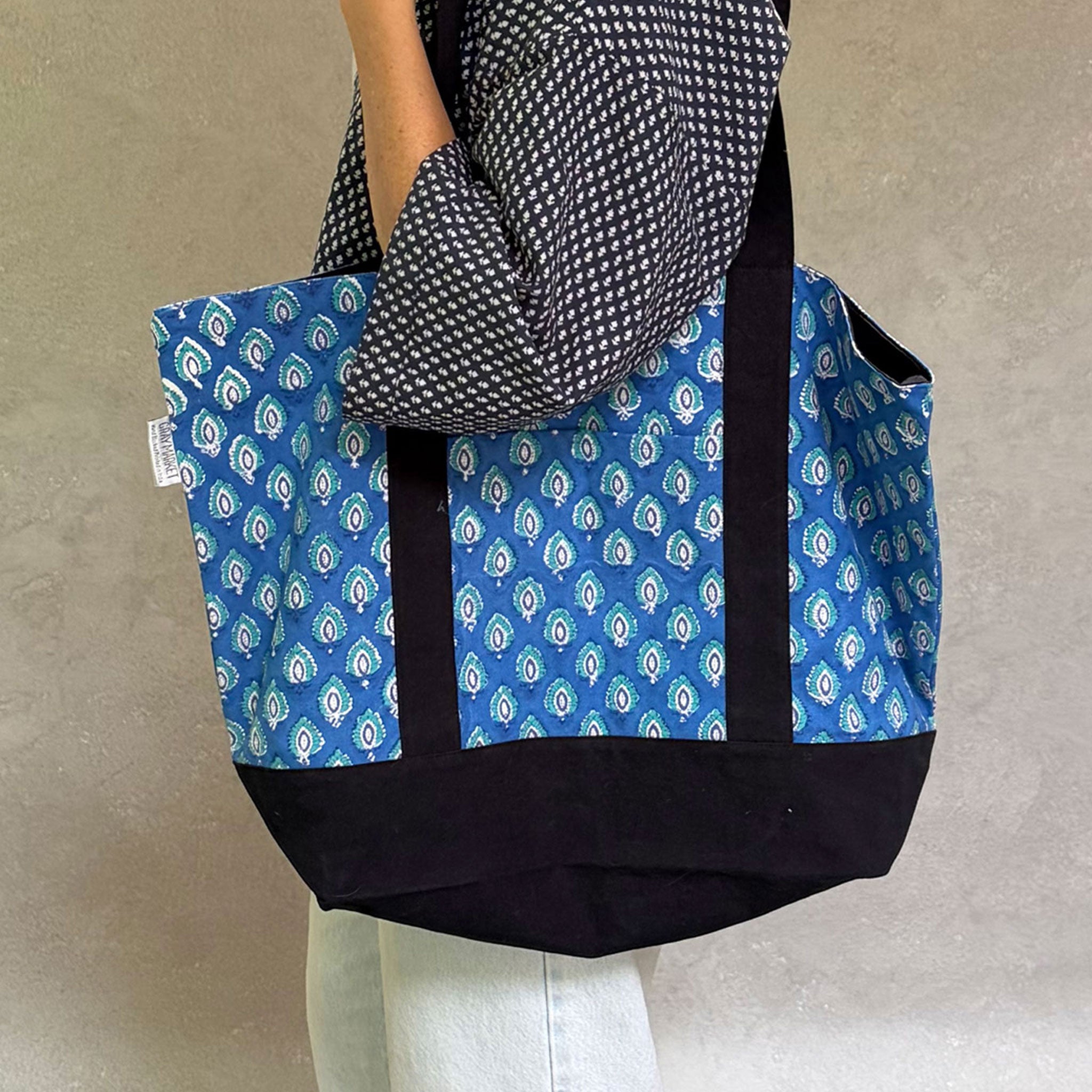 Pai Royal Canvas Tote