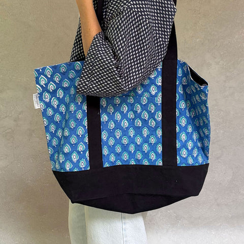 Pai Royal Canvas Tote