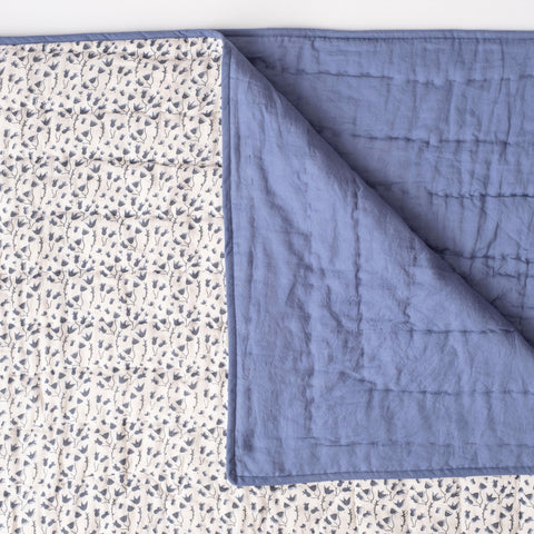 PRE-ORDER Floret Cream Navy Quilt